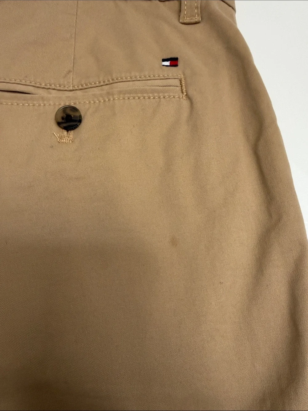 Tommy Hilfiger Cotton Custom Fit Chino Shorts - Khaki Beige Men’s size 30 GUC